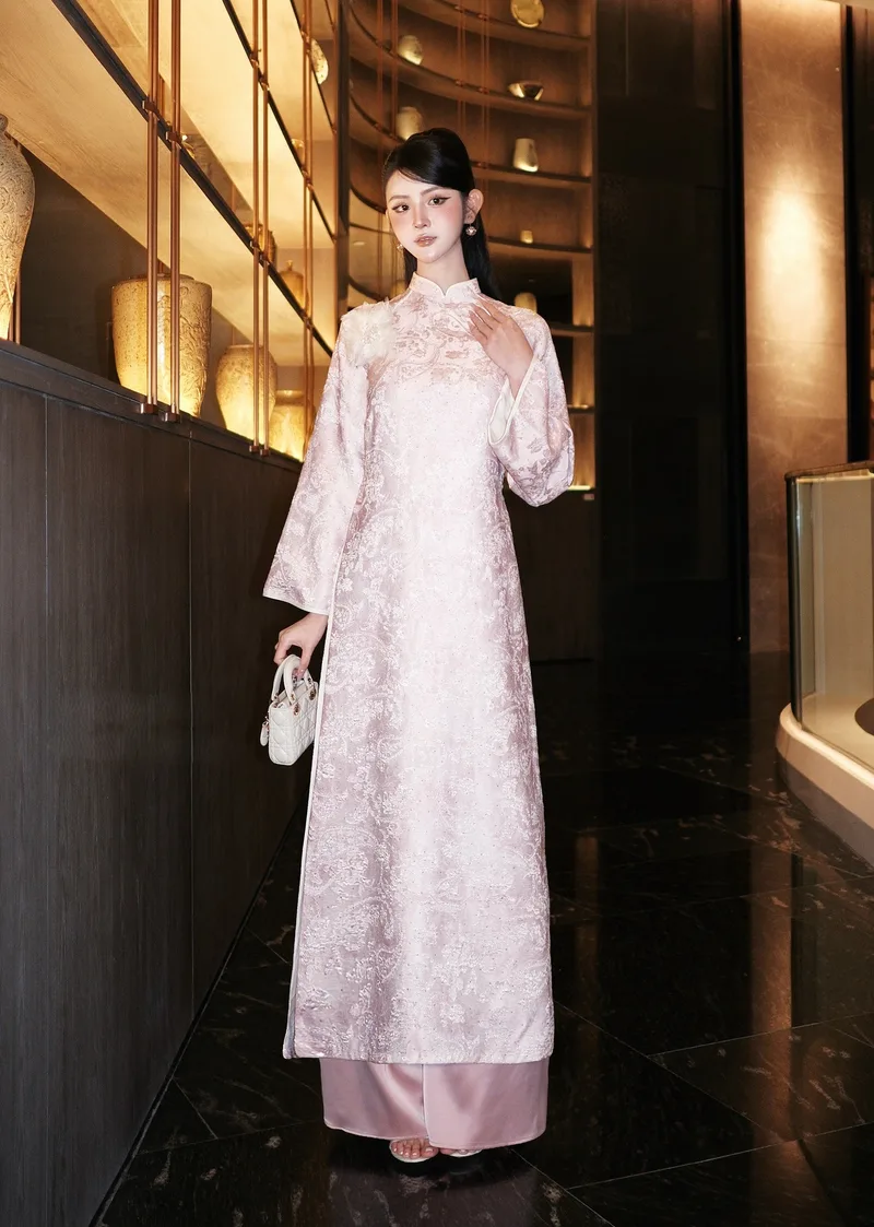 ảnh gái xinh mặc áo dài sang chảnh