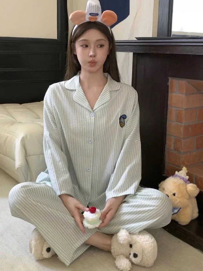 ảnh gái xinh mặc đồ ngủ