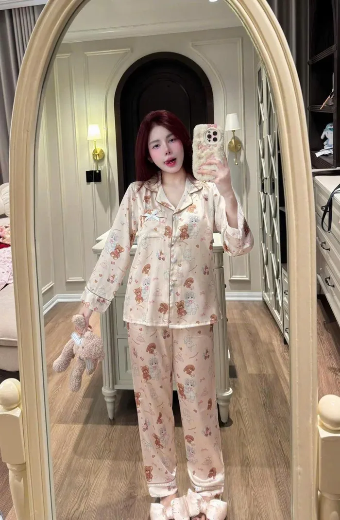 gái đẹp mặc đồ ngủ