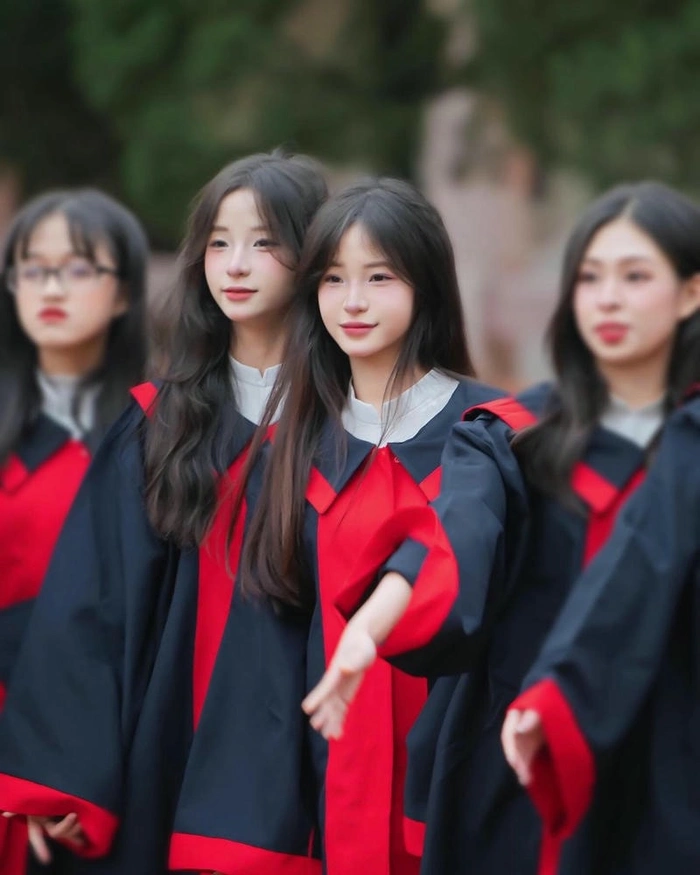 gái xinh 2k9 đi học