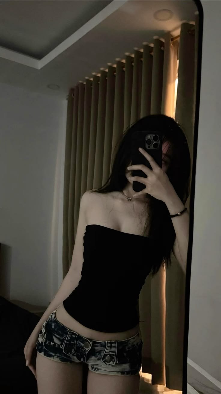 gái xinh che mặt bí ẩn