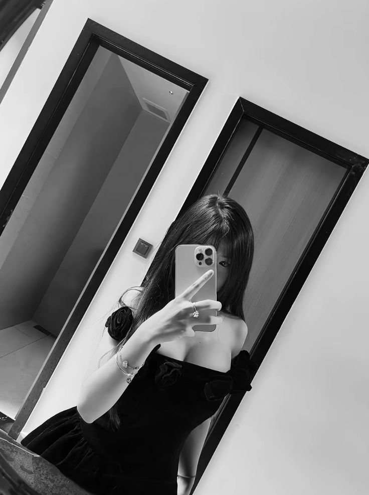 gái xinh che mặt xinh xắn