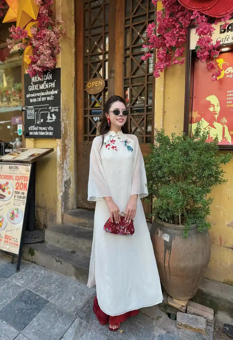 gái xinh mặc áo dài đẹp