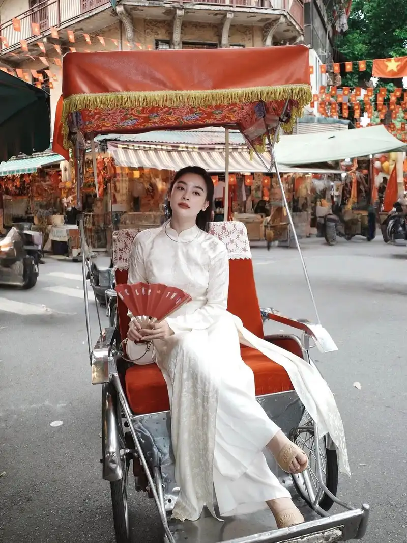 gái xinh mặc áo dài trắng live