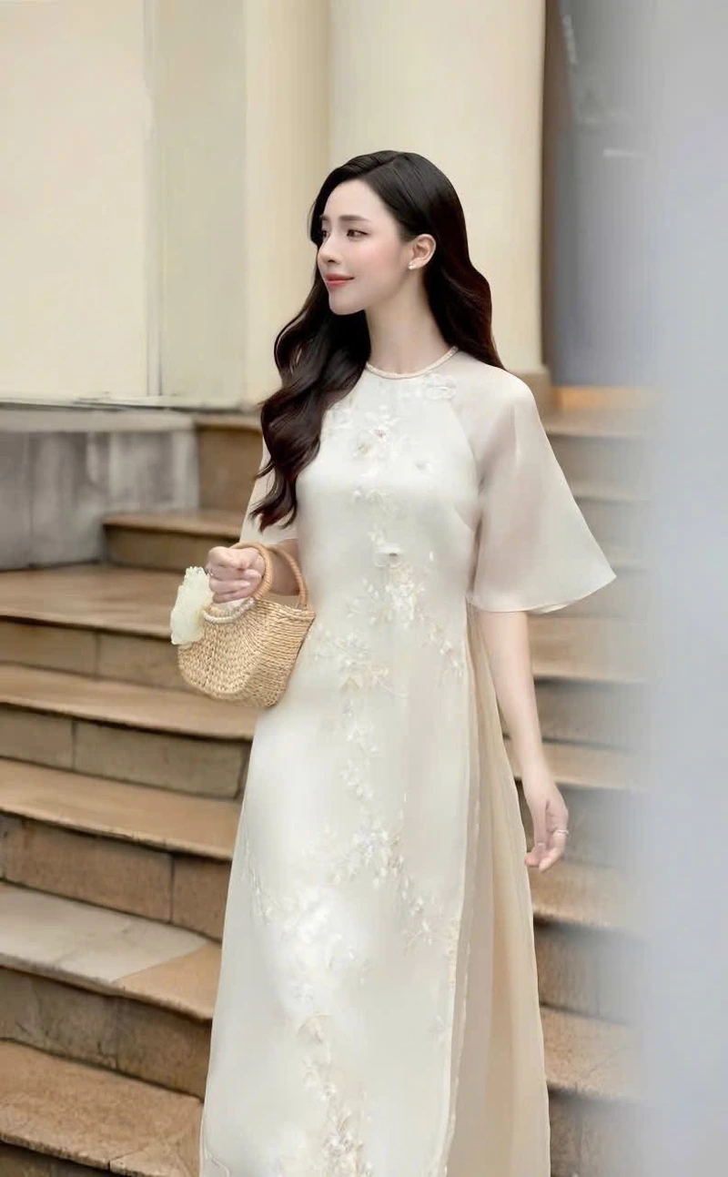 hình ảnh các cô gái mặc áo dài