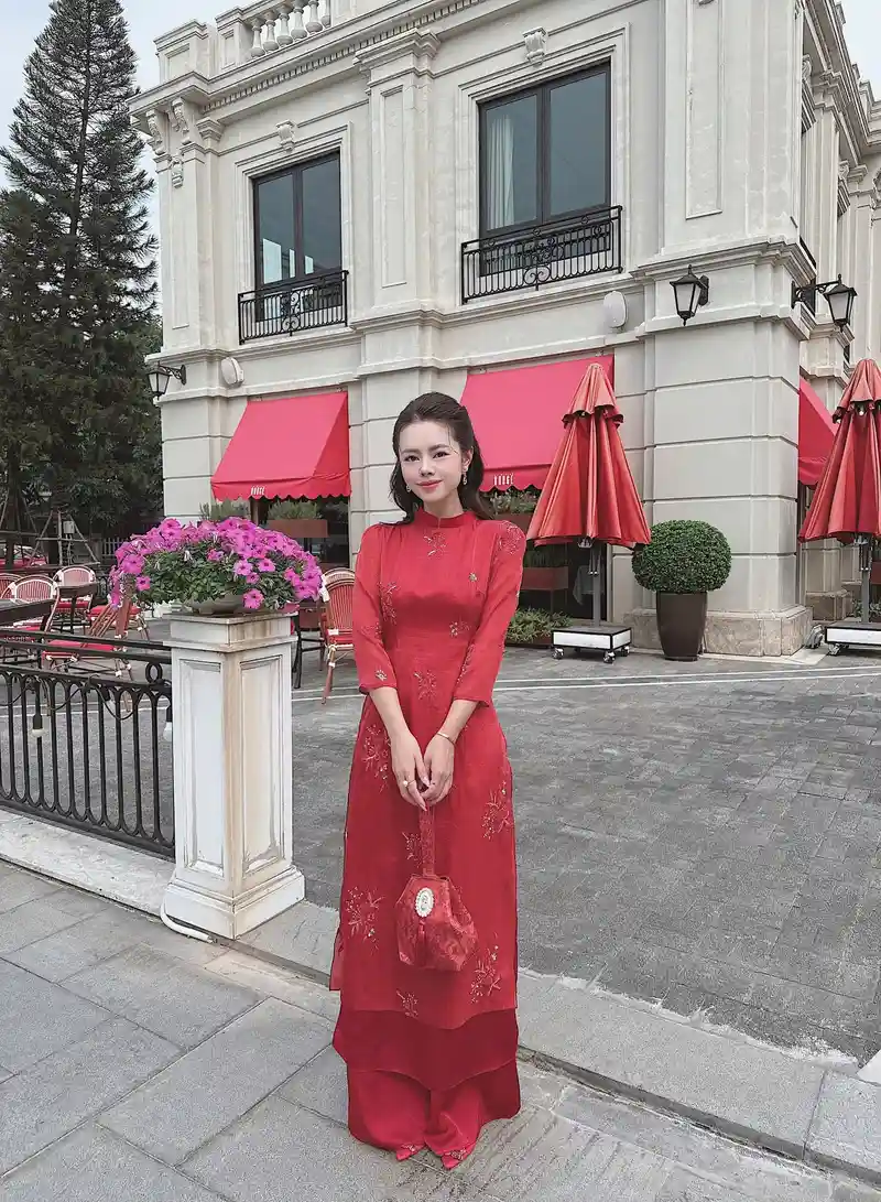 hình ảnh cô gái mặc áo dài đẹp