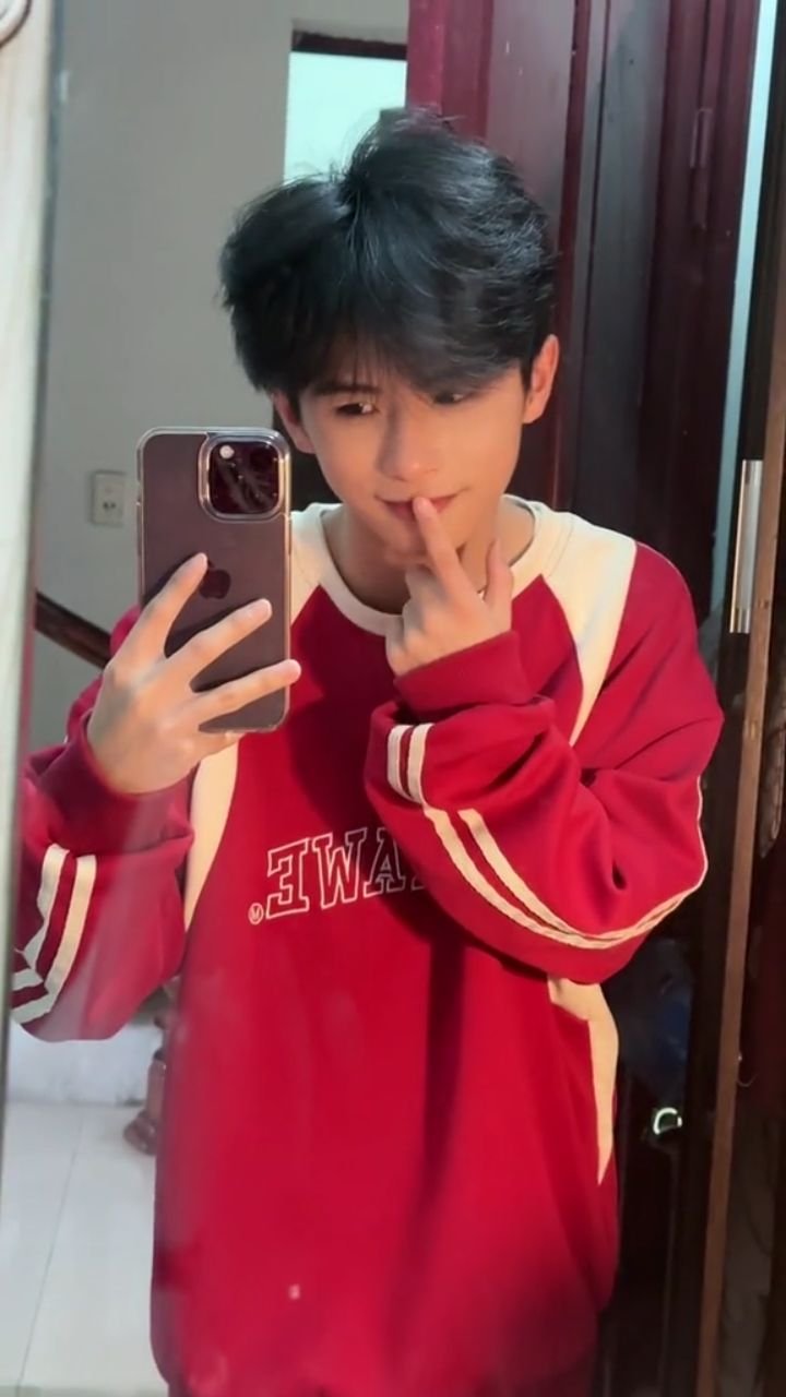 Ảnh trai đẹp 13 tuổi cute