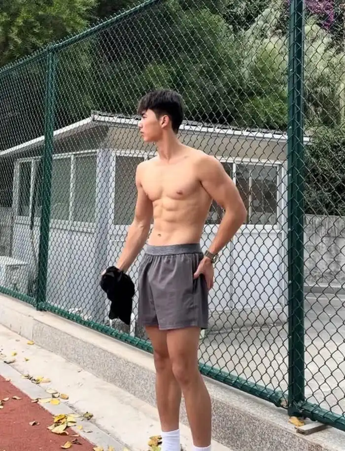 ảnh mẫu nam body