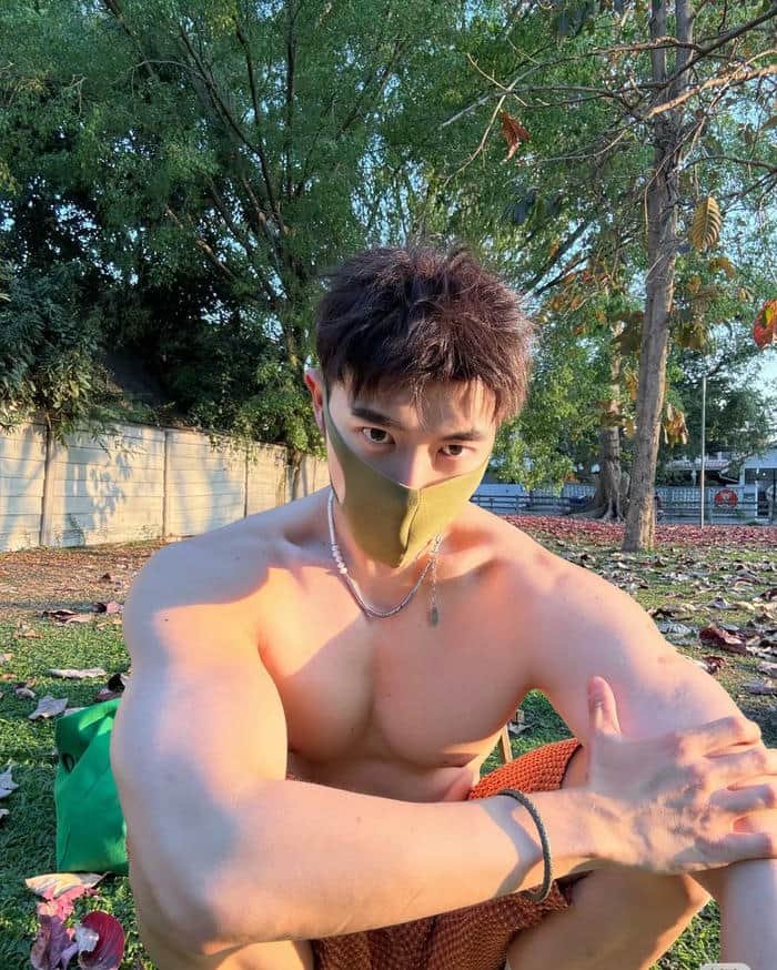 ảnh trai chụp che mặt