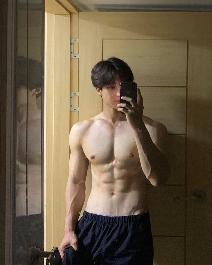 ảnh trai đẹp che mặt 6 múi