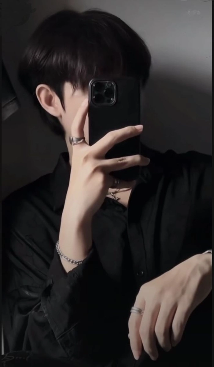 ảnh trai đẹp che mặt bằng điện thoại