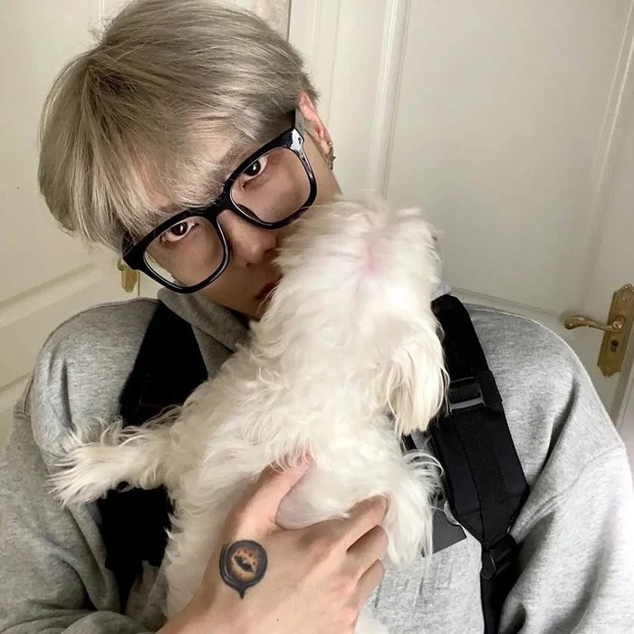 ảnh trai đẹp che mặt cute