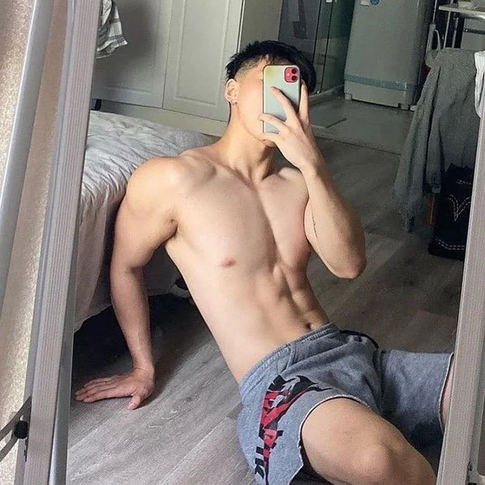 ảnh trai đẹp che mặt ngọt lịm