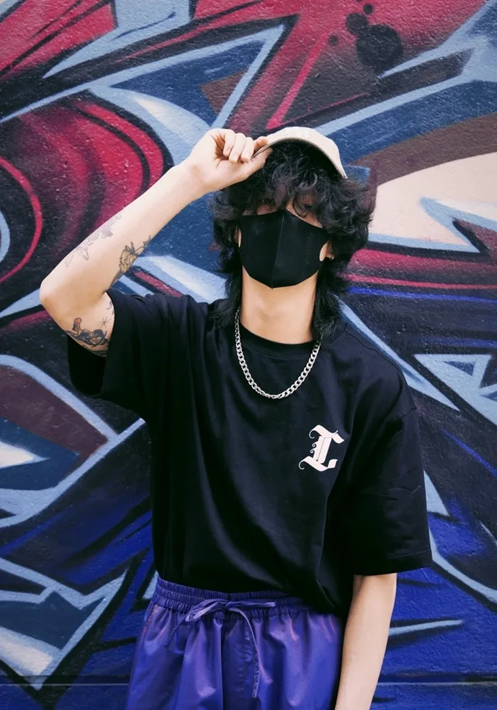 ảnh trai đẹp che mặt tóc dài