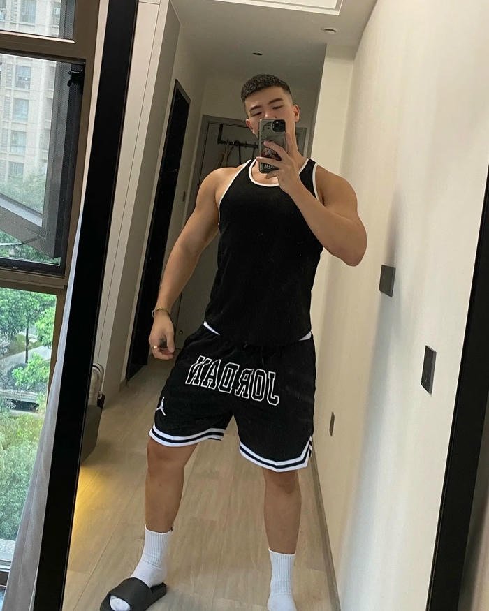 ảnh trai đẹp giấu mặt