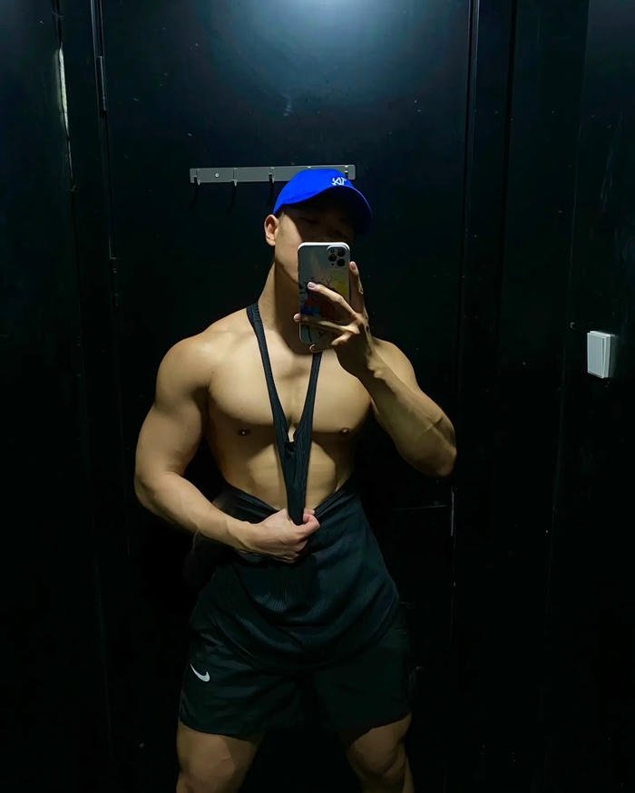 ảnh trai đẹp không lộ mặt