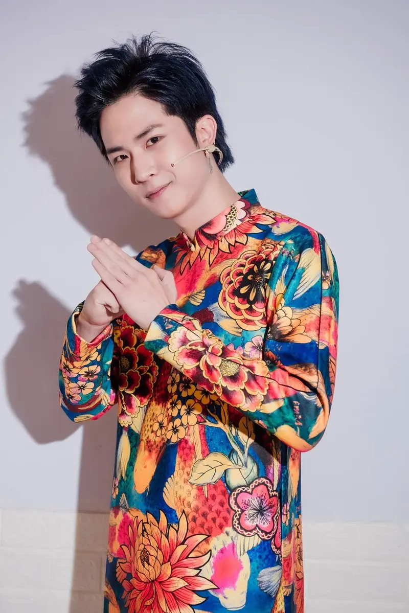 ảnh trai đẹp việt nam mặc cách tân