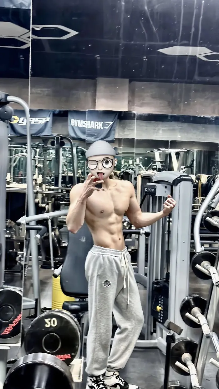 ảnh trai trung quốc tập gym