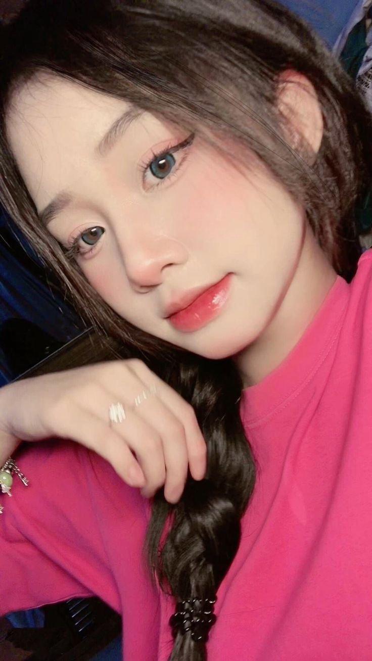 gái xinh 2k6 cuốn hút