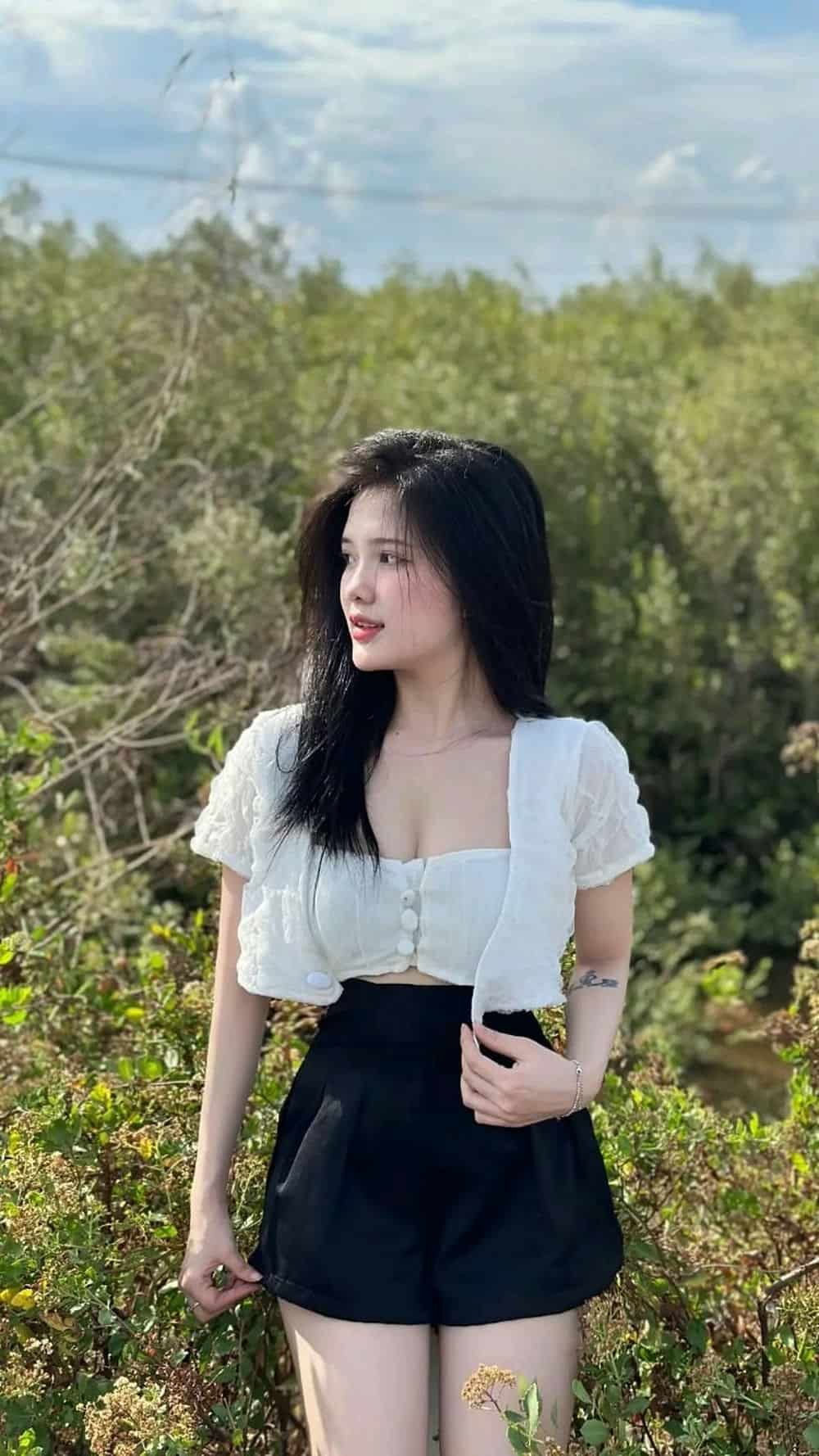 gái xinh 2k6 dễ thương