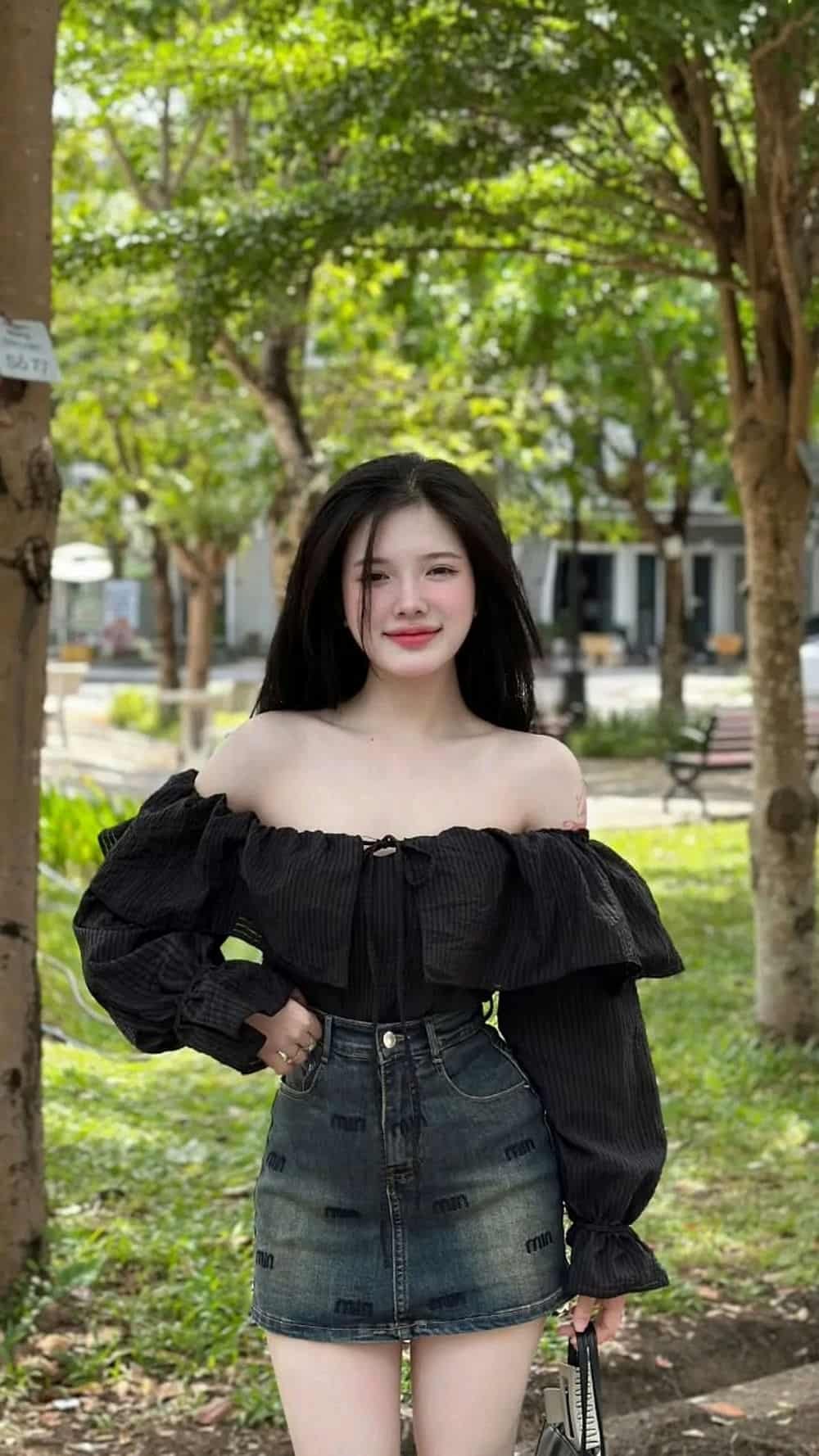 gái xinh 2k6 dịu dàng