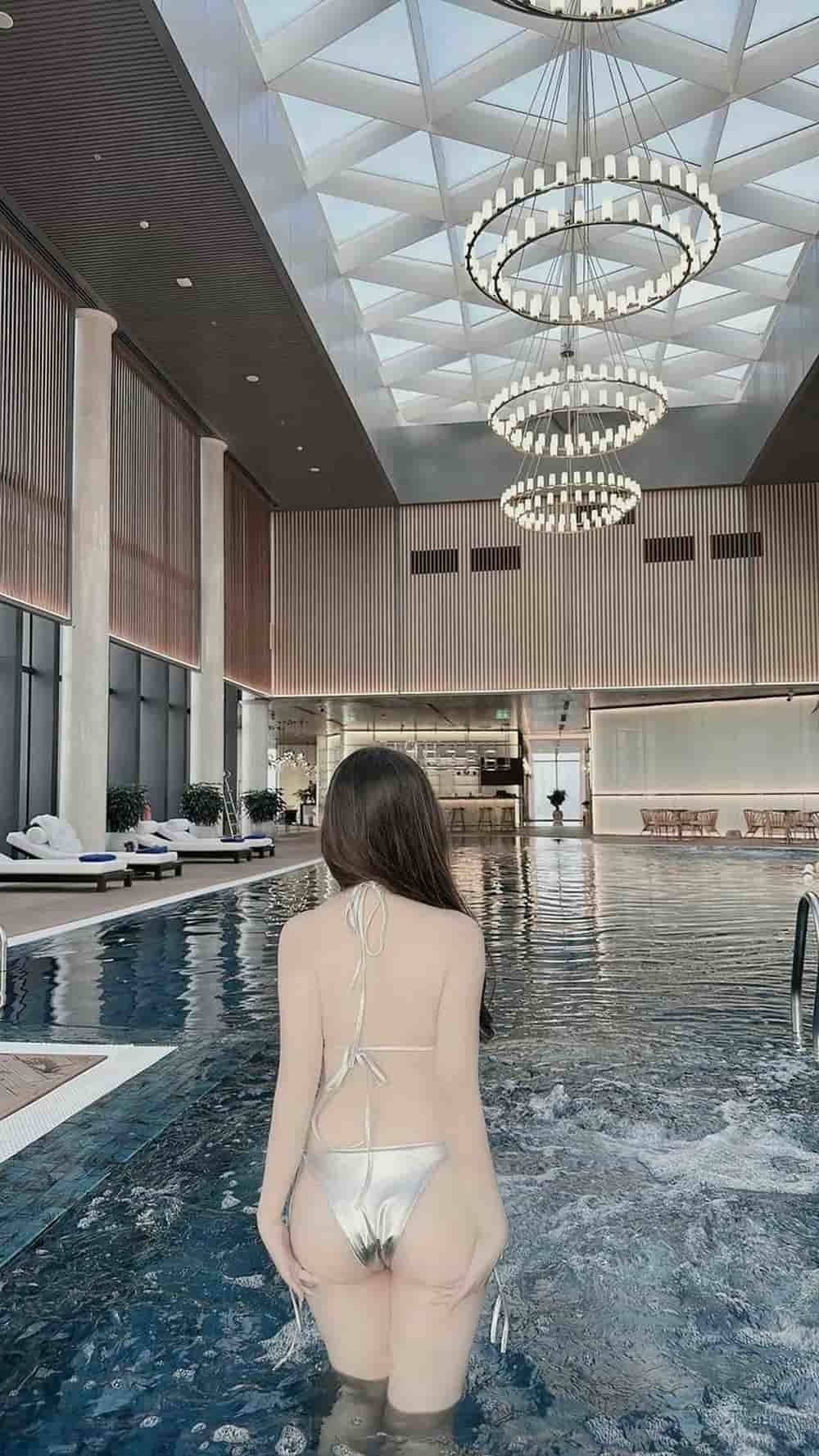 gái xinh cười tươi đáng yêu