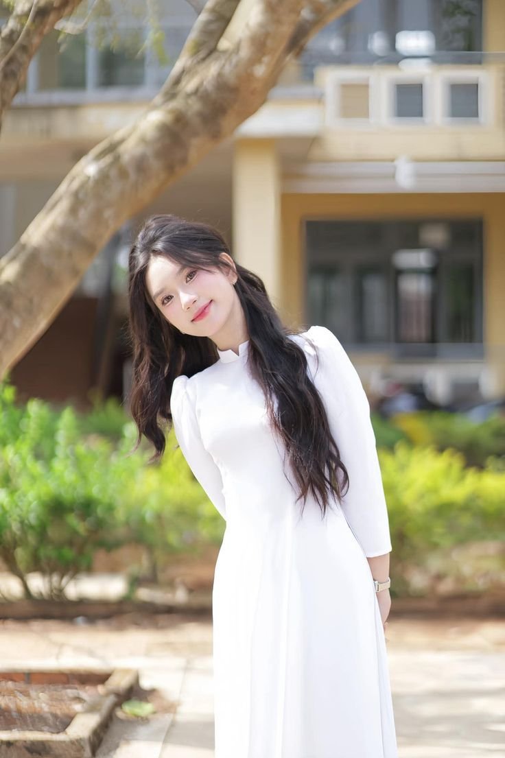 gái xinh duyên dáng áo dài trắng