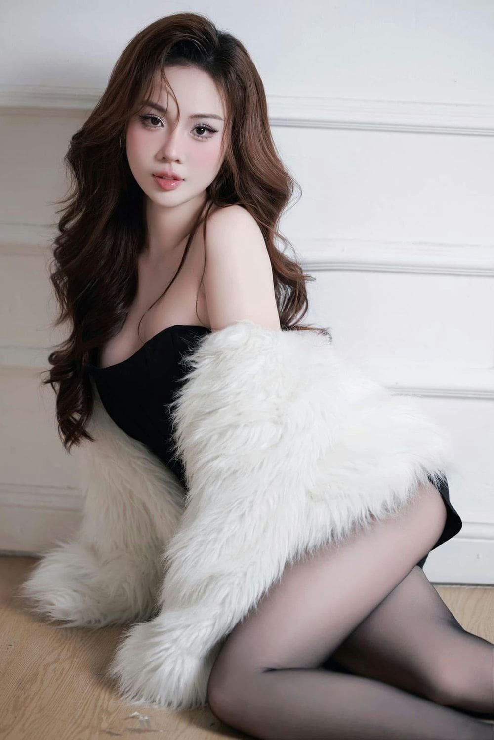 gái xinh mặc quần tất tự tin