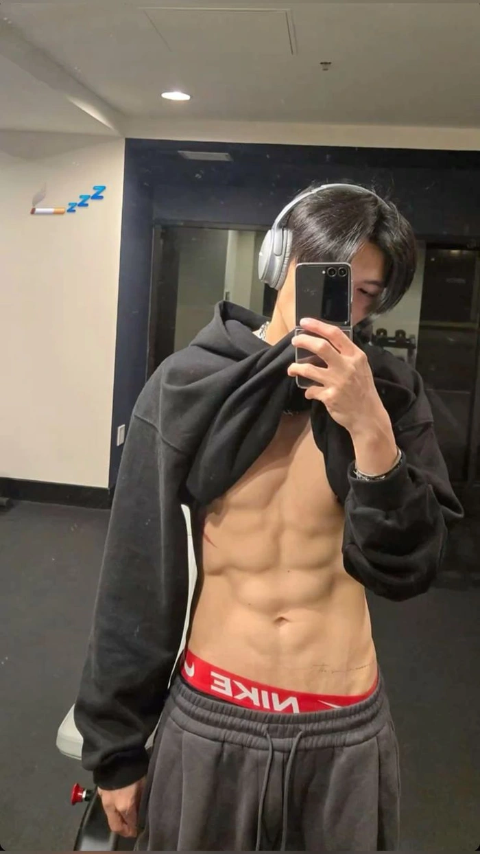 người mẫu nam trung quốc