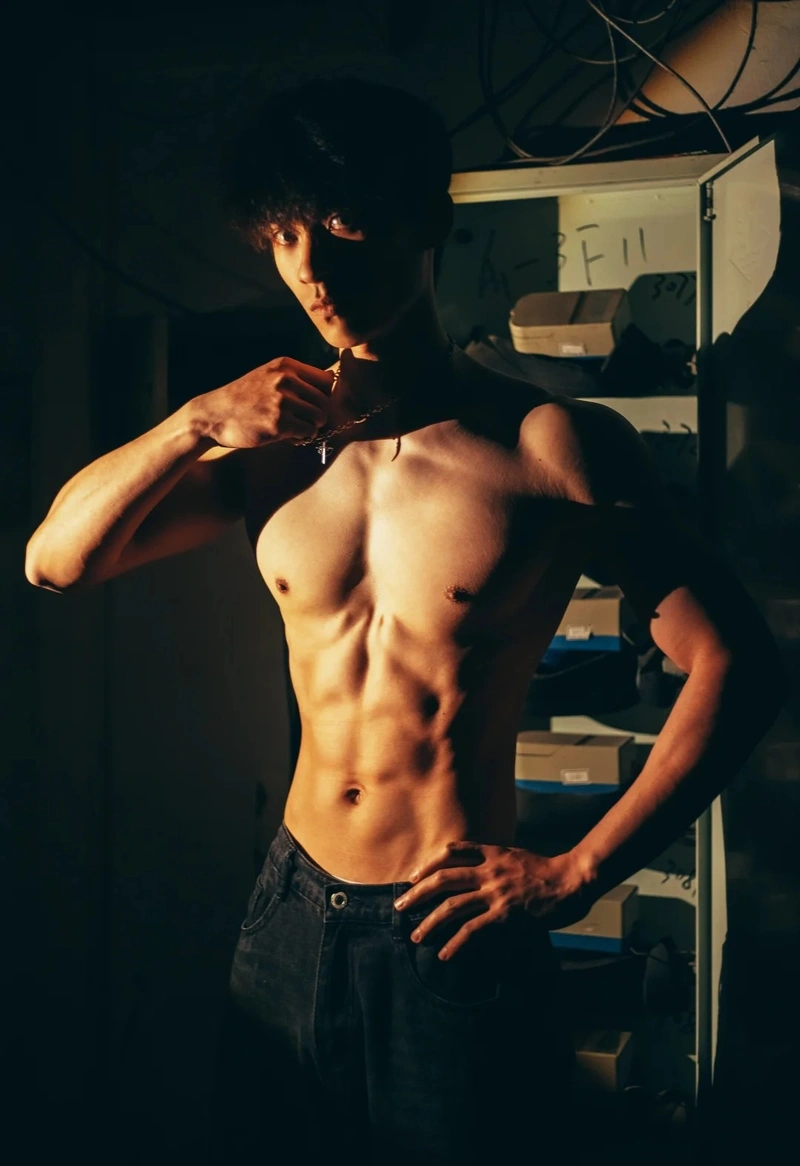 trai đẹp 6 múi trung quốc chụp ảnh