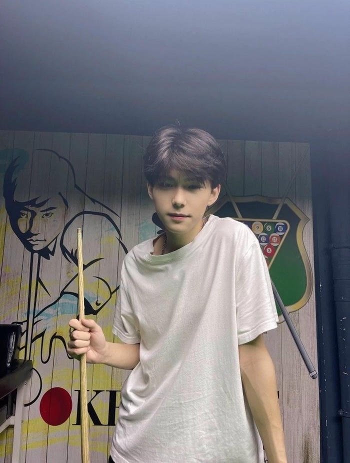 trai đẹp áo vest