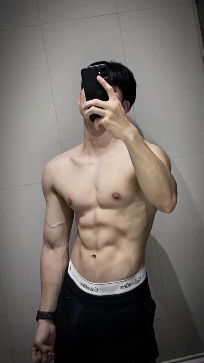 trai đẹp cơ bắp