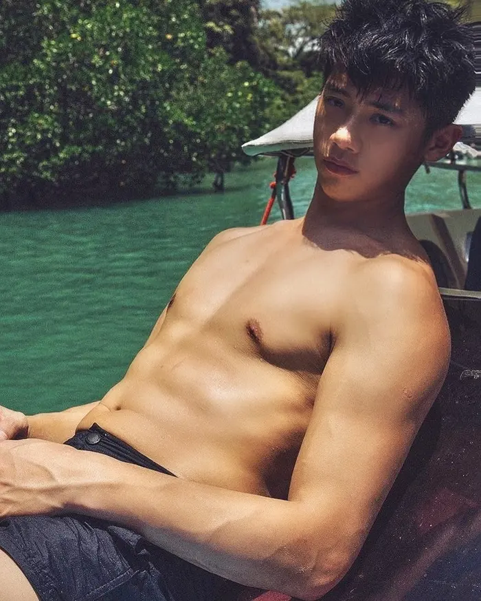 trai đẹp cơ bắp nhiều múi