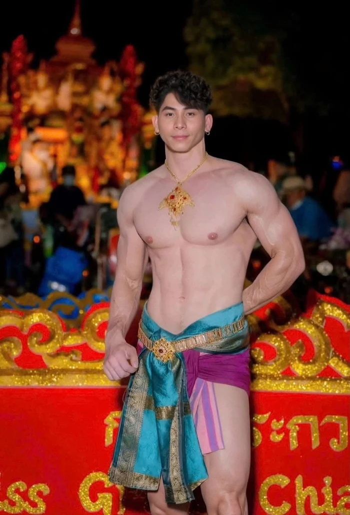 trai đẹp cơ bắp thái lan