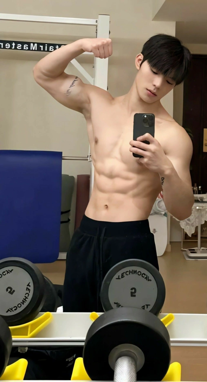 trai đẹp cường tráng