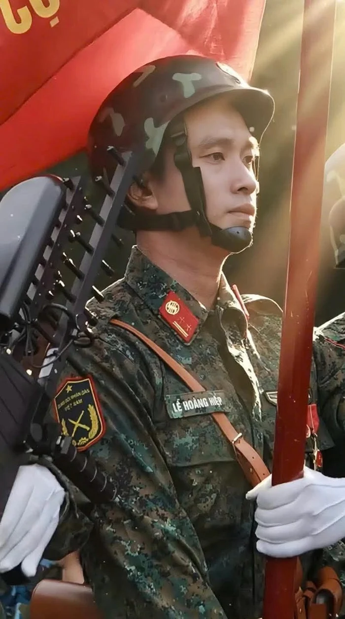 trai đẹp diễu binh mạnh mẽ