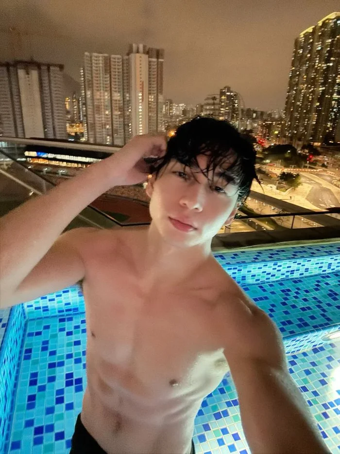 trai đẹp trung hoa khoe body