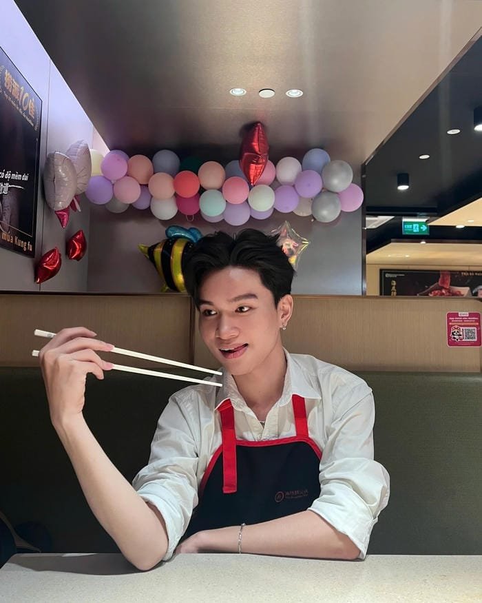 gương mặt trai đẹp k13