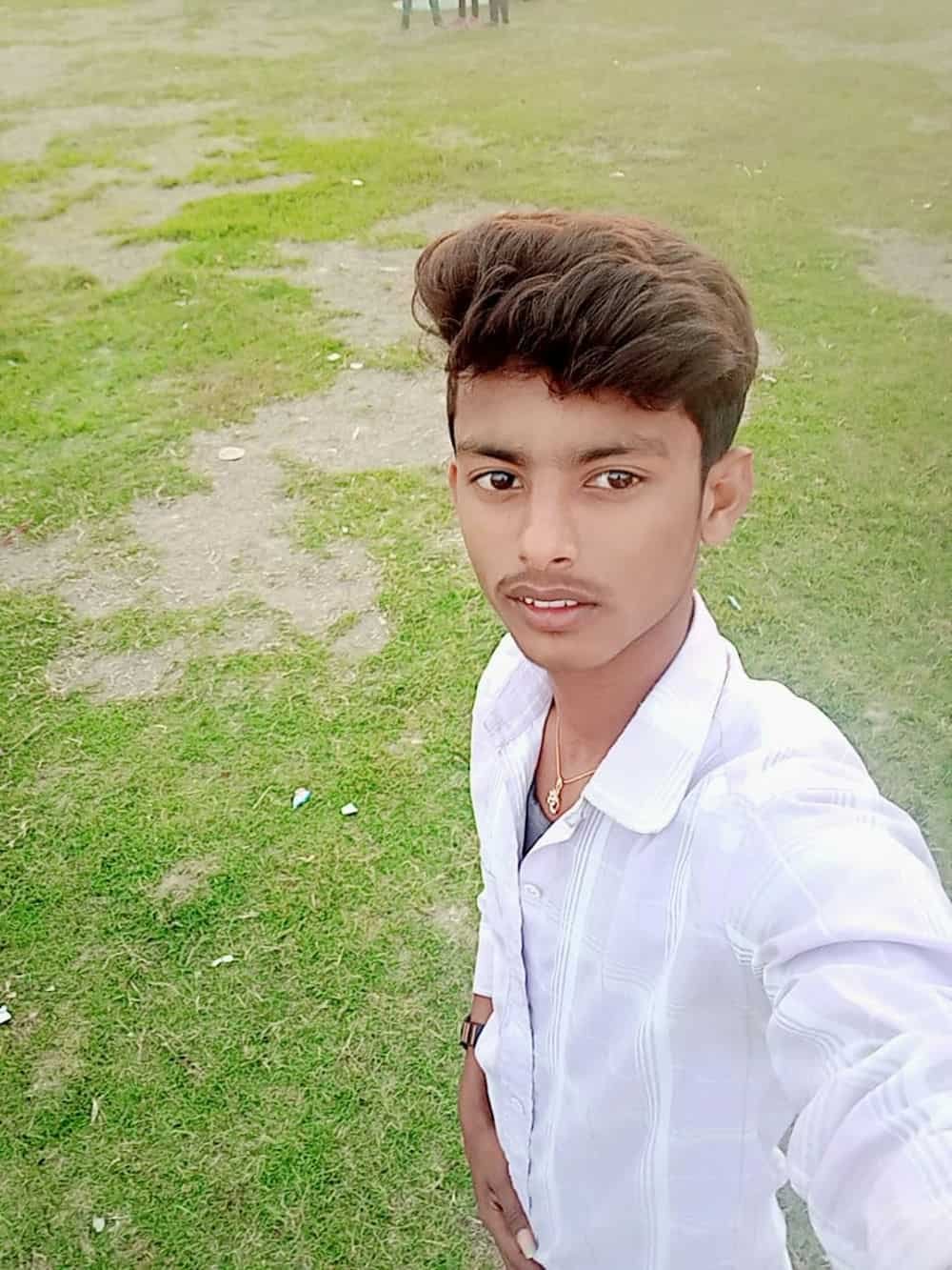 trai dep campuchia ngau