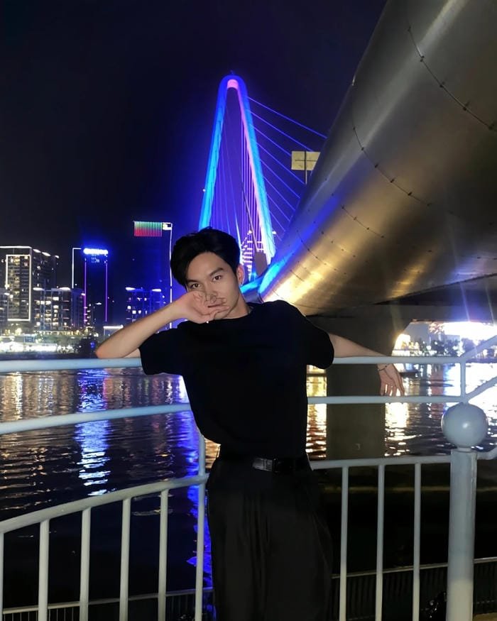 trai đẹp k13 gương mặt góc cạnh