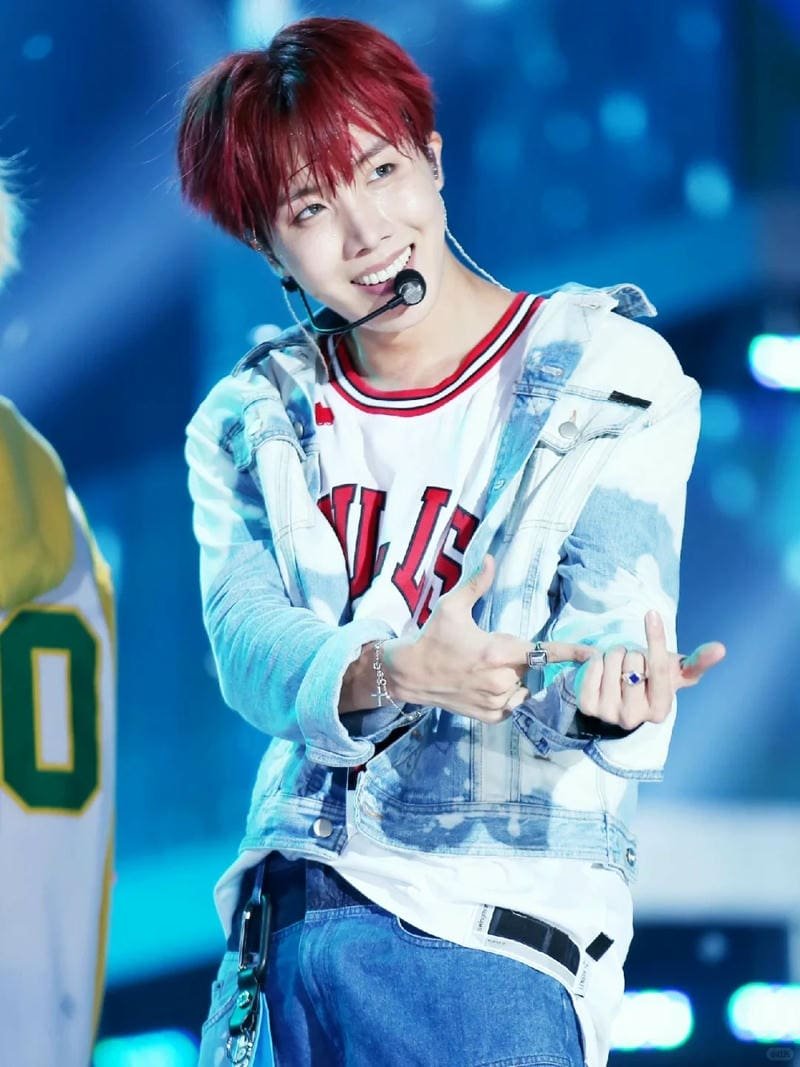 Album hình ảnh j-hope độc quyền