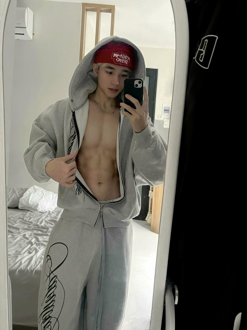 Album hình ảnh trai đẹp 6 múi săn độc quyền