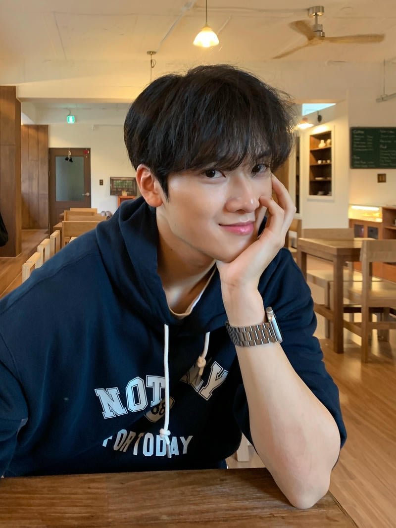 Album hình ảnh trai đẹp hàn quốc mới