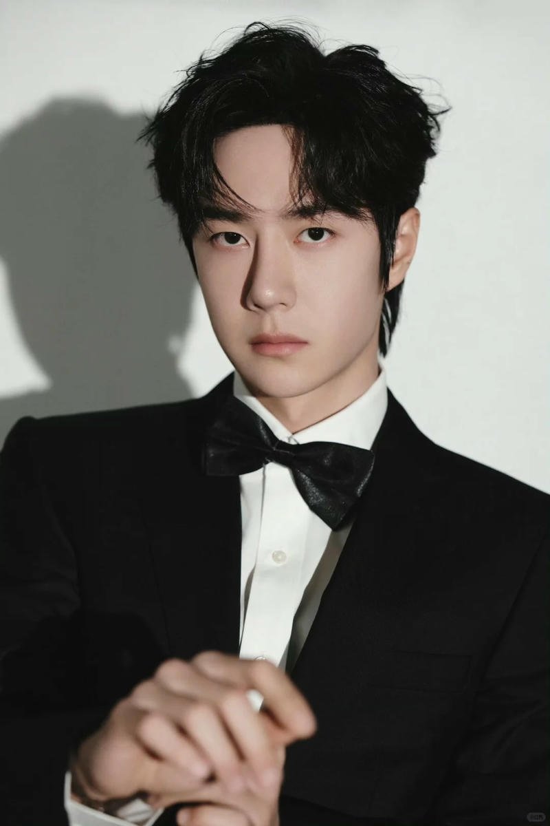 Album hình ảnh trai đẹp mặc vest mới