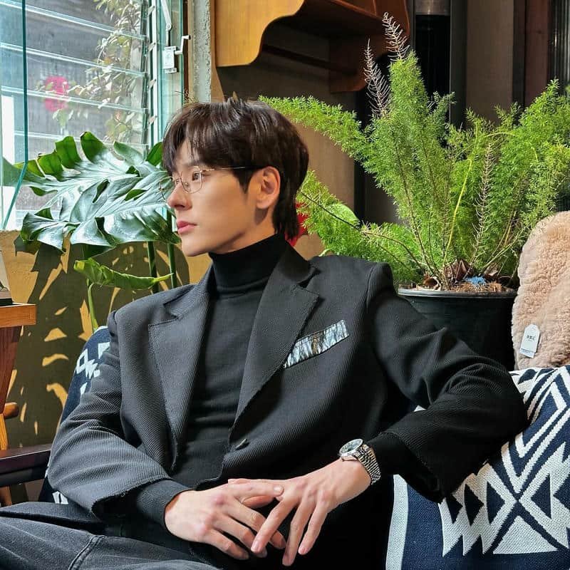 Avatar trai đẹp đeo kính chất lượng cao