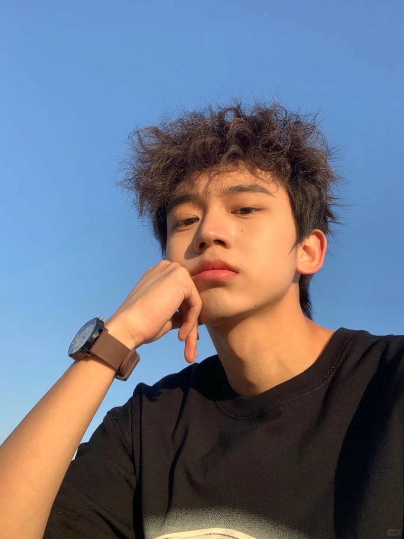 Bộ hình ảnh trai đẹp 14 tuổi cuốn hút