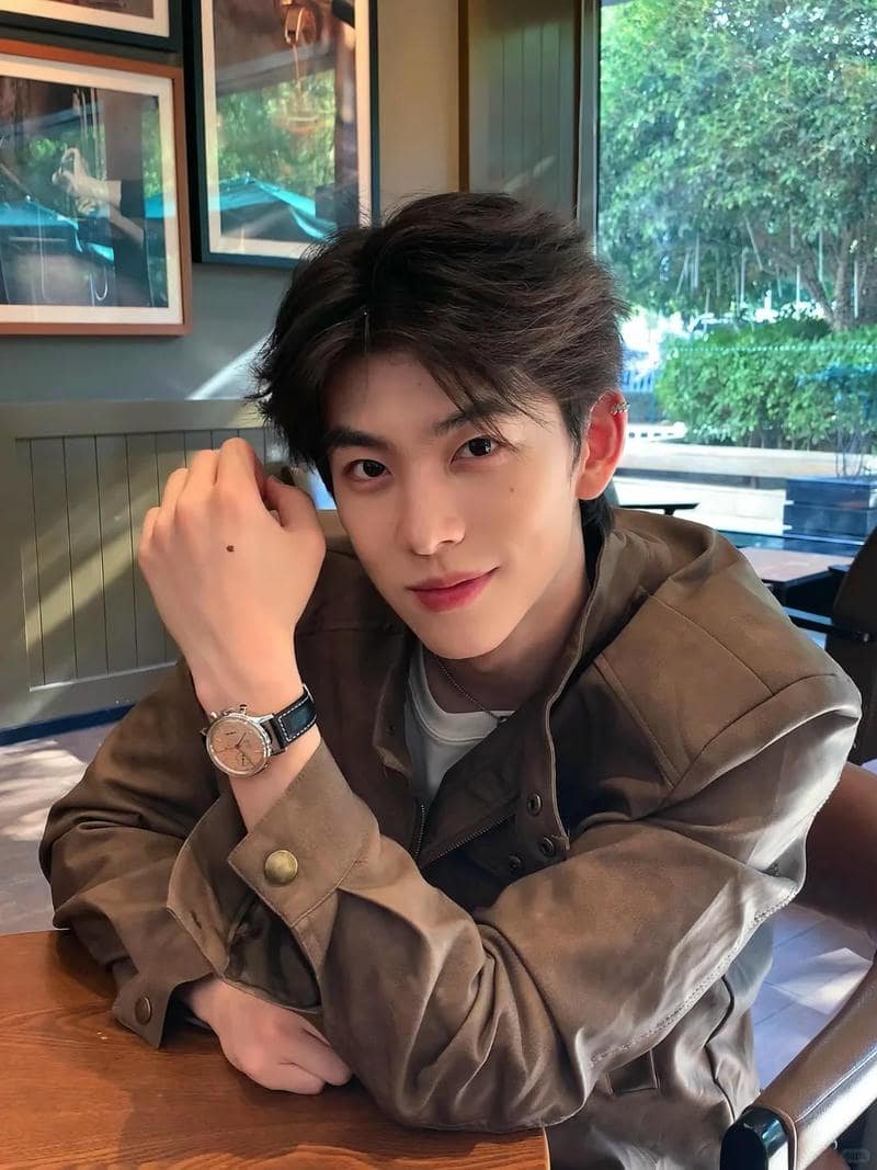 Bộ hình ảnh trai đẹp 18 tuổi sắc nét