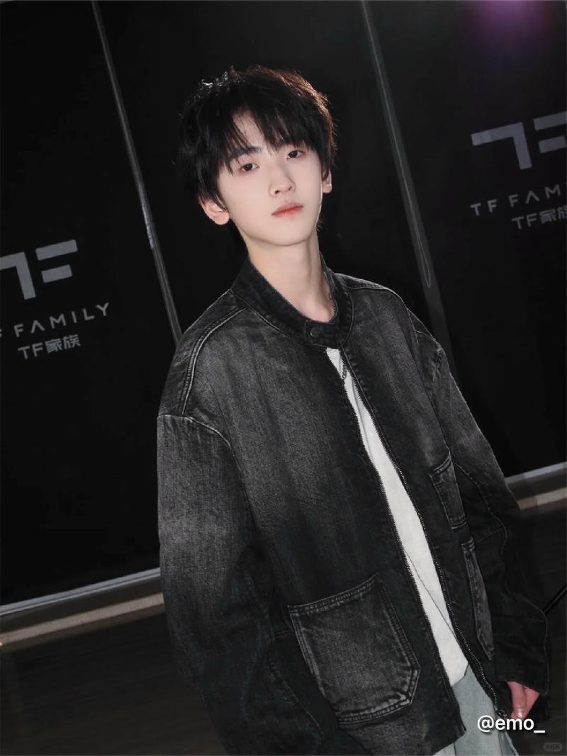 Bộ sưu tập hình ảnh trai đẹp 14 tuổi mới nhất