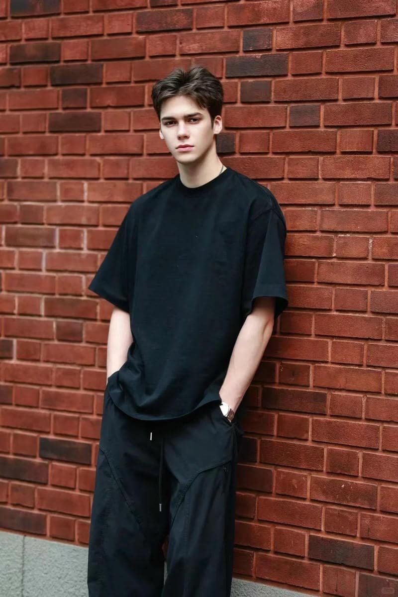 Hình ảnh trai tây thu hút