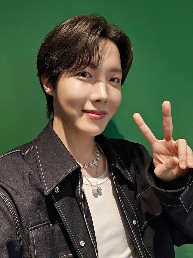 Khám phá ảnh j-hope đẹp